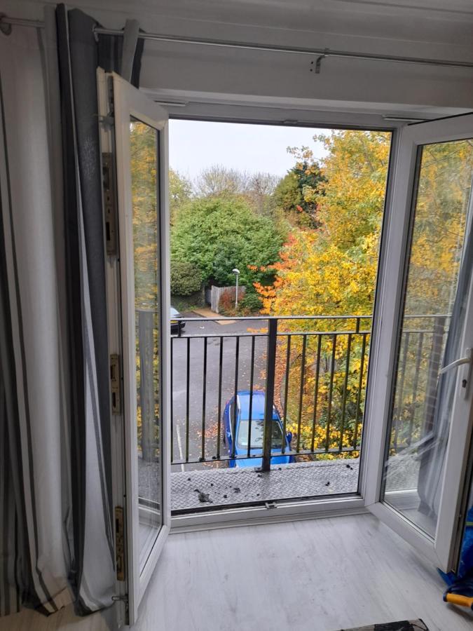 Penthouse Apartment Free Wi-Fi & Parking Occasional Bed Available Solihull Eksteriør billede