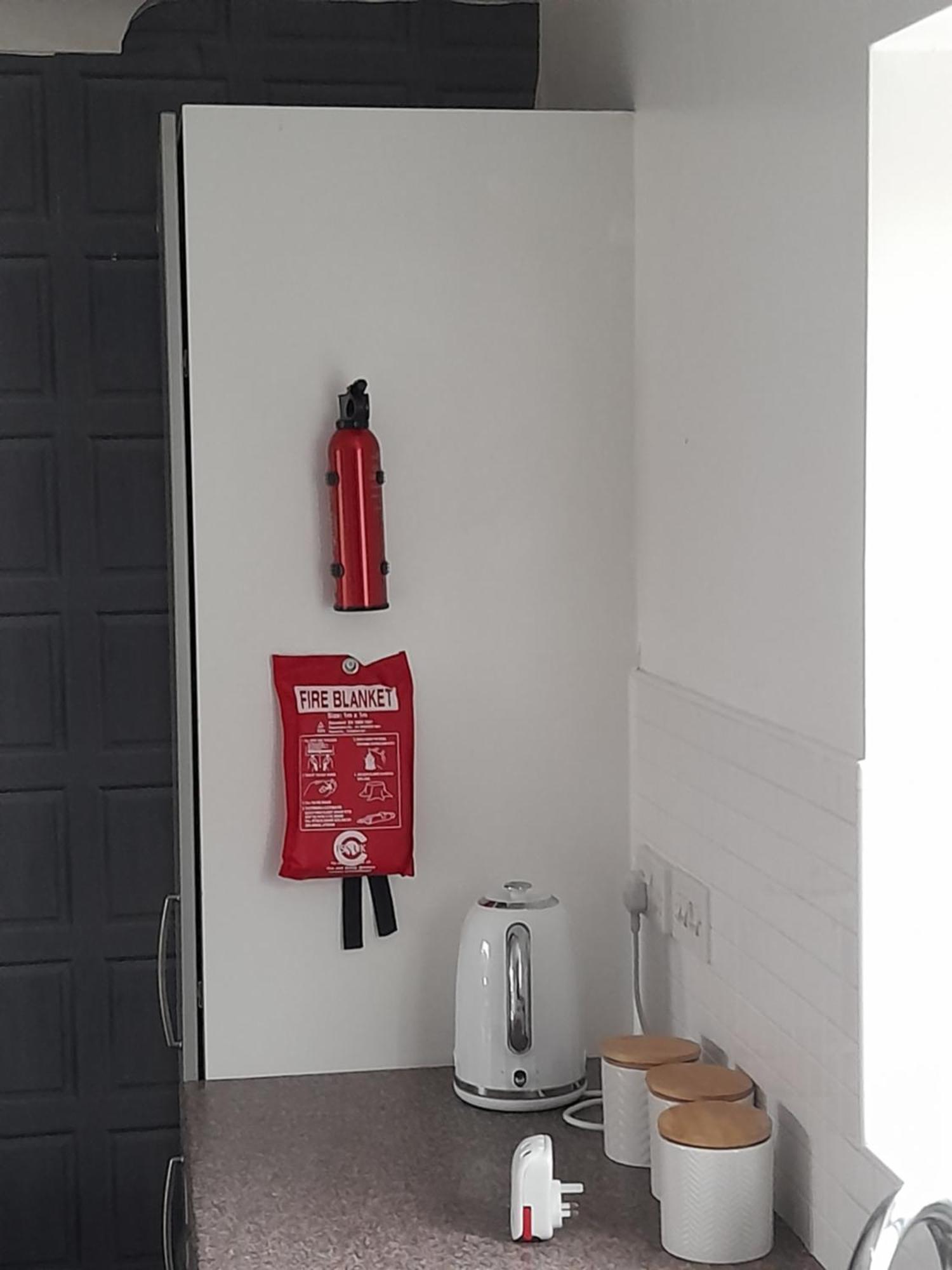 Penthouse Apartment Free Wi-Fi & Parking Occasional Bed Available Solihull Eksteriør billede
